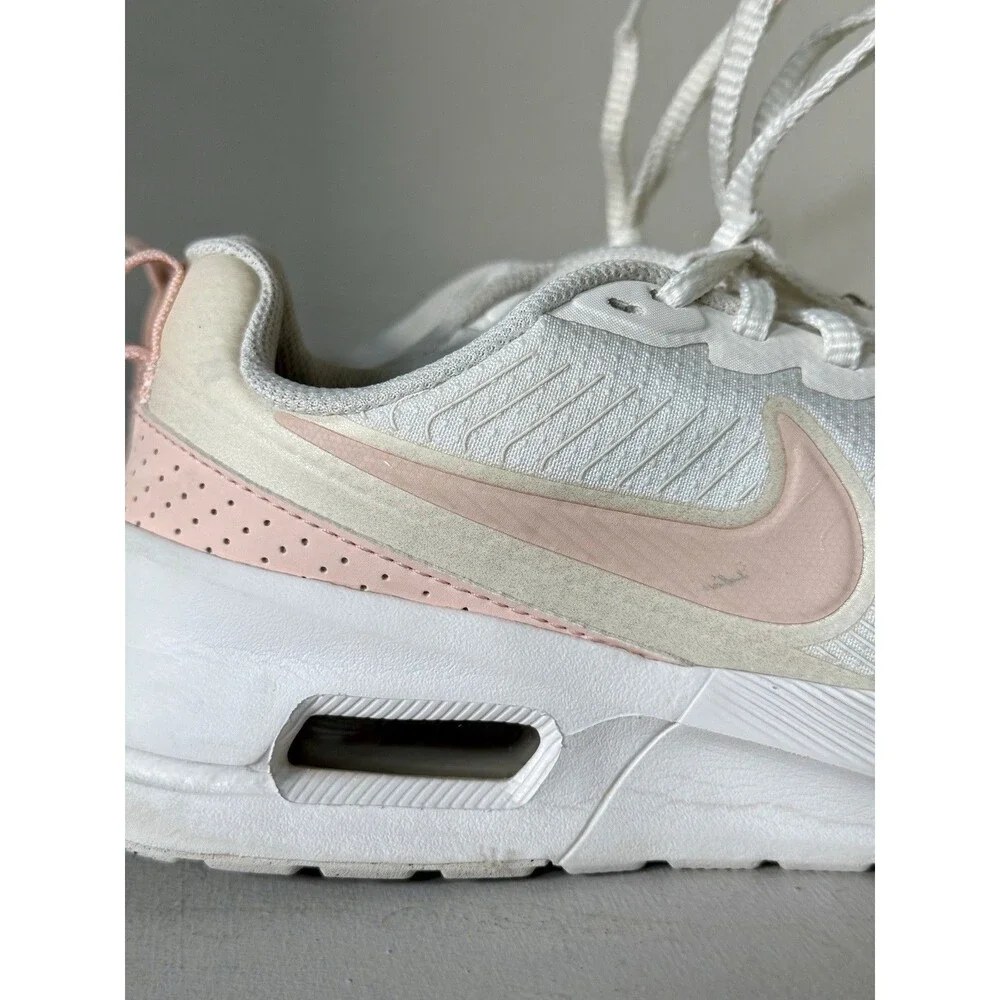 Woman's Athleisure Nike Air Max Nuaxis Sneaker Size 8 Cream White Peach